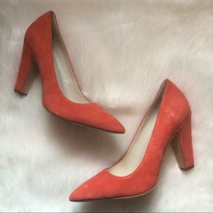 ANNE KLEIN Hollyn Coral Suede Pumps